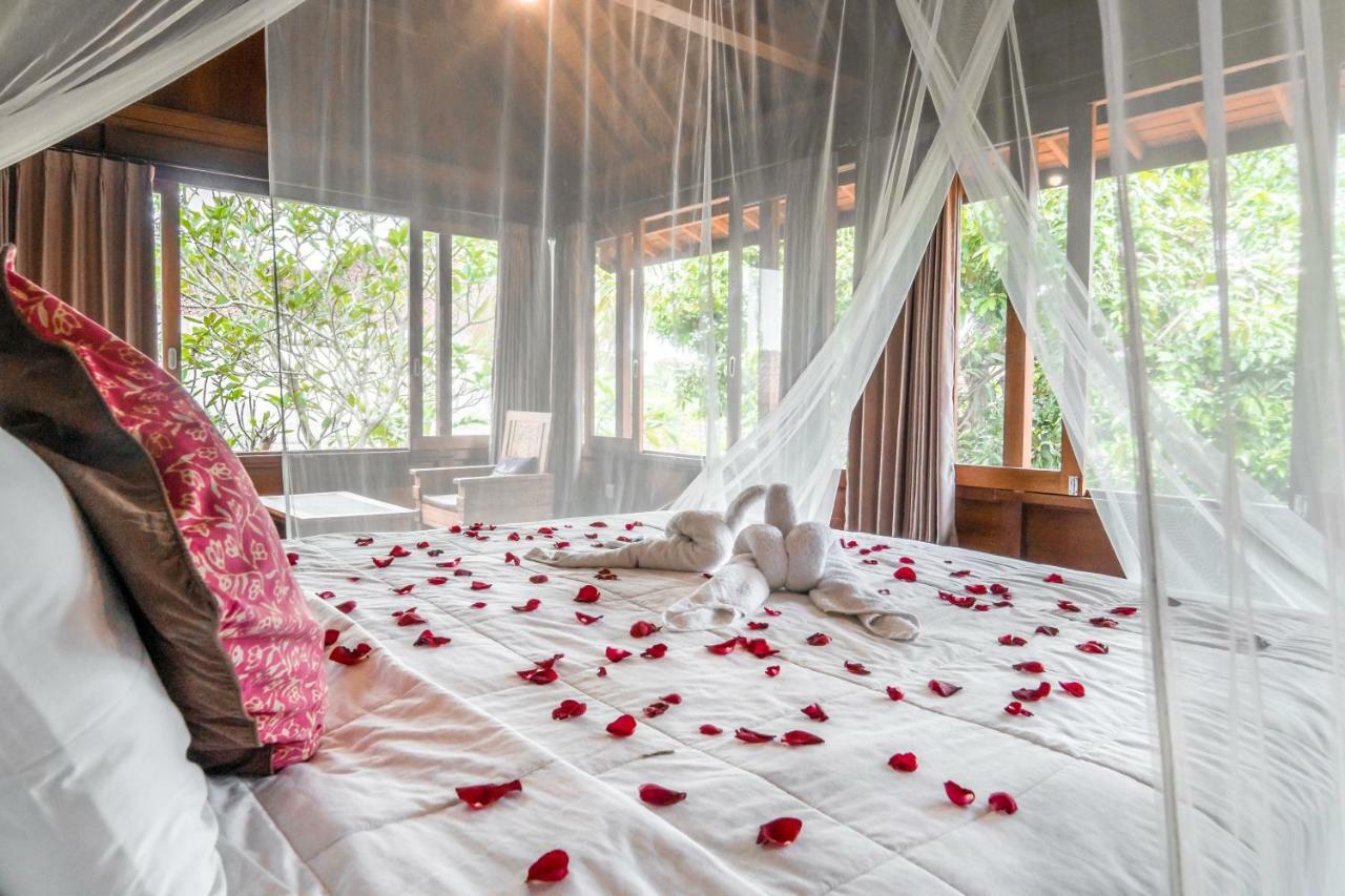 Sari Bamboo Bungalows อูบุด ภายนอก รูปภาพ